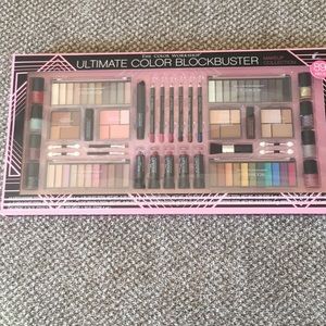 The Color Workshop Makeup kit